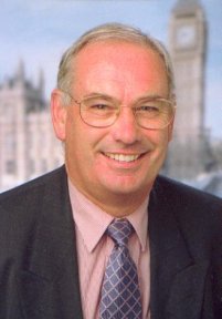Dr Des Turner MP